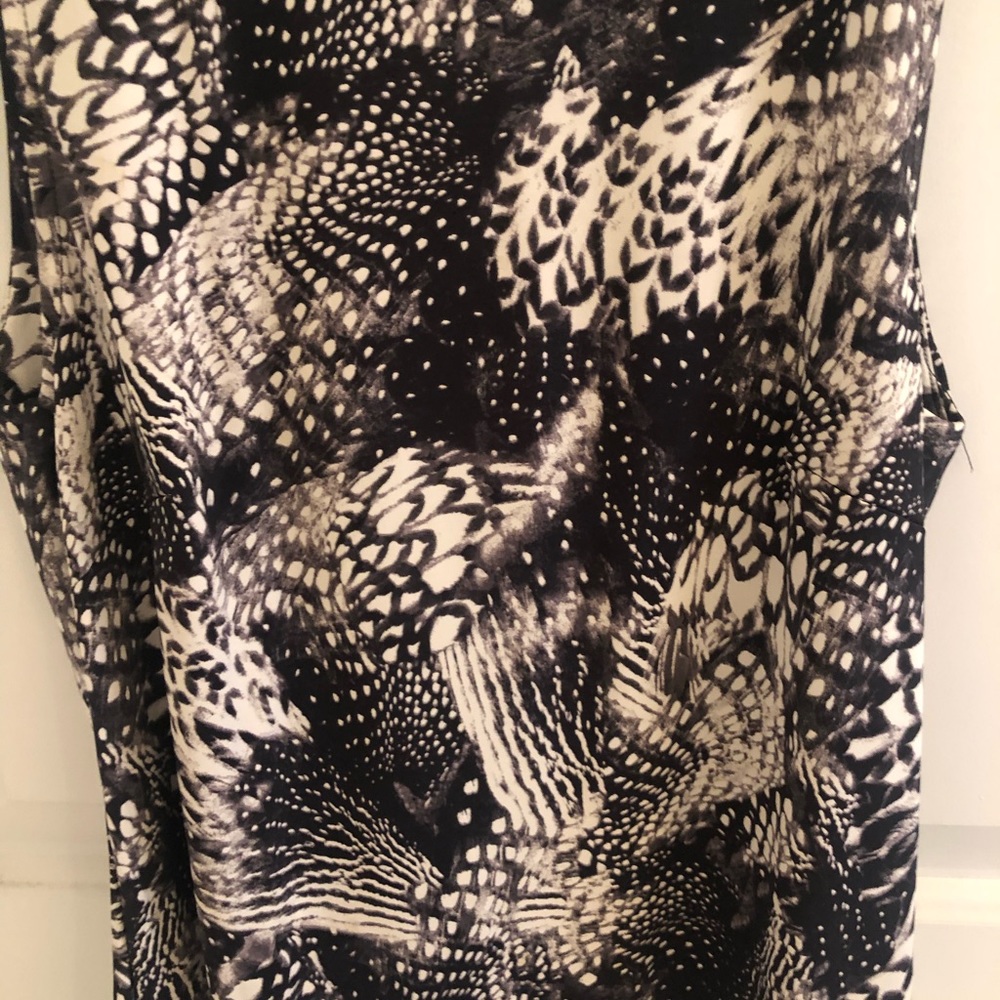 H&M Top - Picture 2 of 5